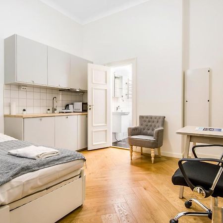 Pieni Roobertinkatu Big 13 Apartment Helsinki Luaran gambar